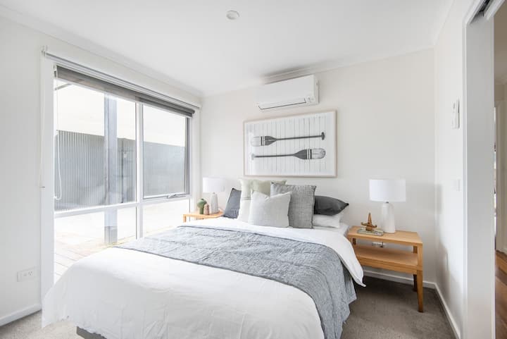 სტუმრების საძინებელი 