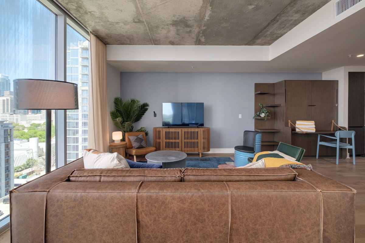 Stay in Style on Rainey Street | Unreal Amenities