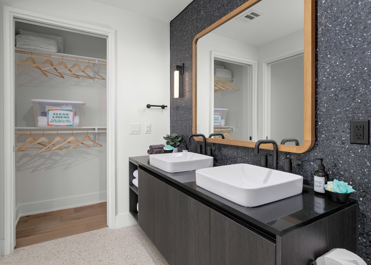 Stay in Style on Rainey Street | Unreal Amenities