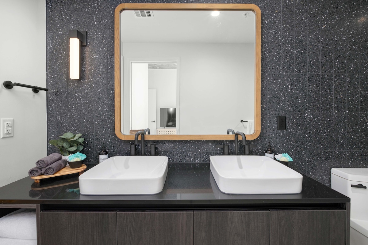 Stay in Style on Rainey Street | Unreal Amenities