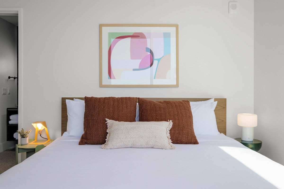 Stay in Style on Rainey Street | Unreal Amenities
