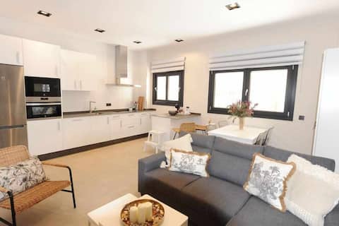 Anuncio de Airbnb popular: Great New Apartment in Playa Victoria en Cádiz