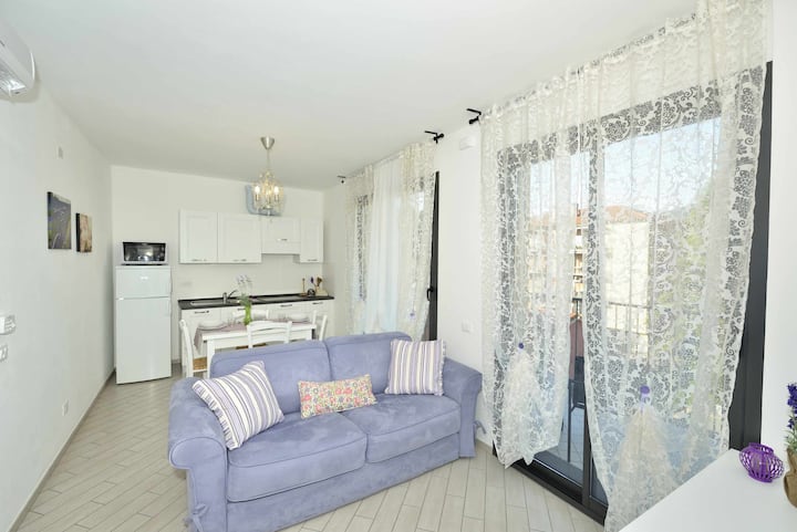 Residence Serenella N.9 Alloggio Stile Provenzale - Diano Marina