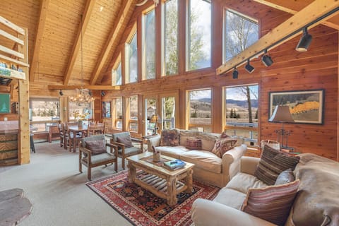 Custom Log Home-Pet-Friendly-Rio Grande River Acce