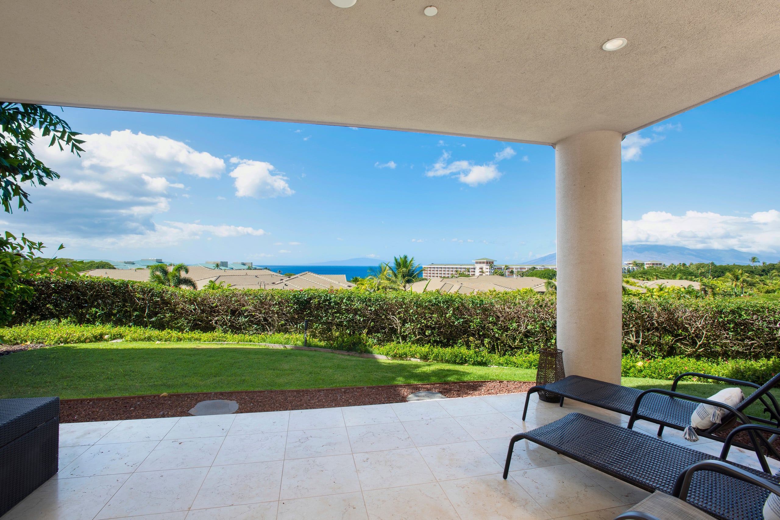 Townhouse in Kihei · ★5.0 · 3 bedrooms · 5 beds · 3.5 shared baths - Image 8