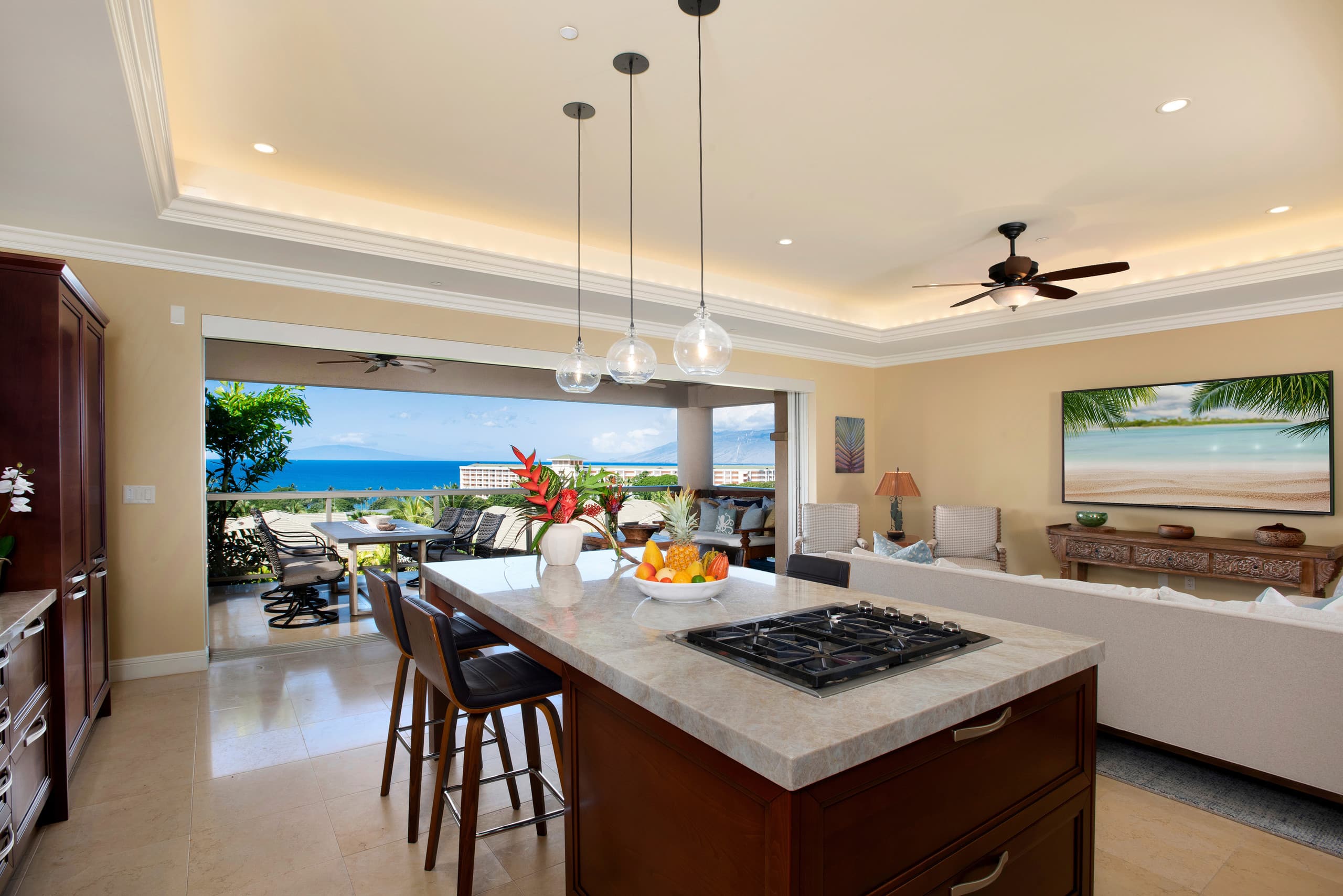 Townhouse in Kihei · ★5.0 · 3 bedrooms · 5 beds · 3.5 shared baths - Image 10