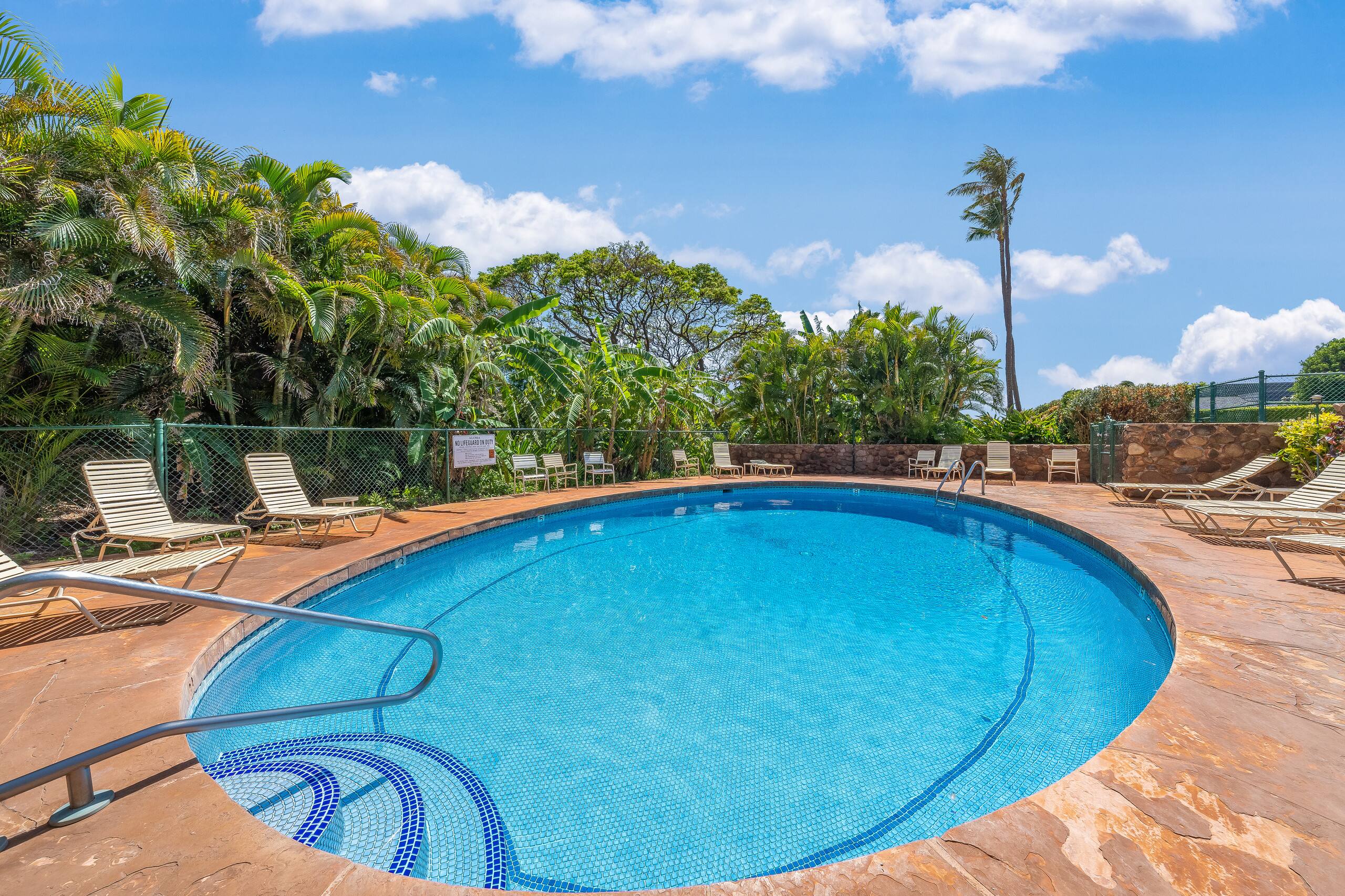 Condo in Lahaina · ★4.91 · 2 bedrooms · 3 beds · 2 baths - Image 42