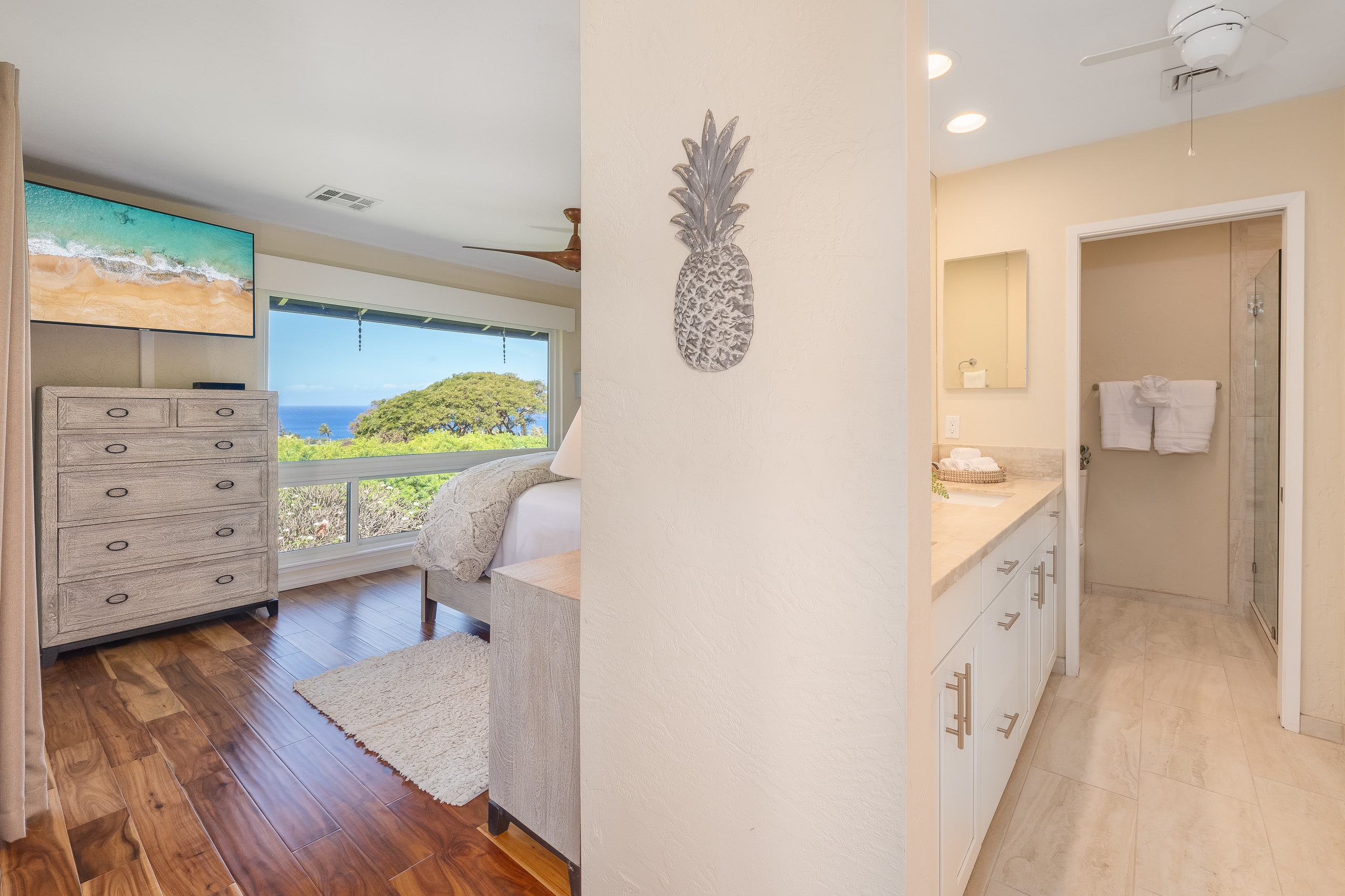 Condo in Lahaina · ★4.91 · 2 bedrooms · 3 beds · 2 baths - Image 23