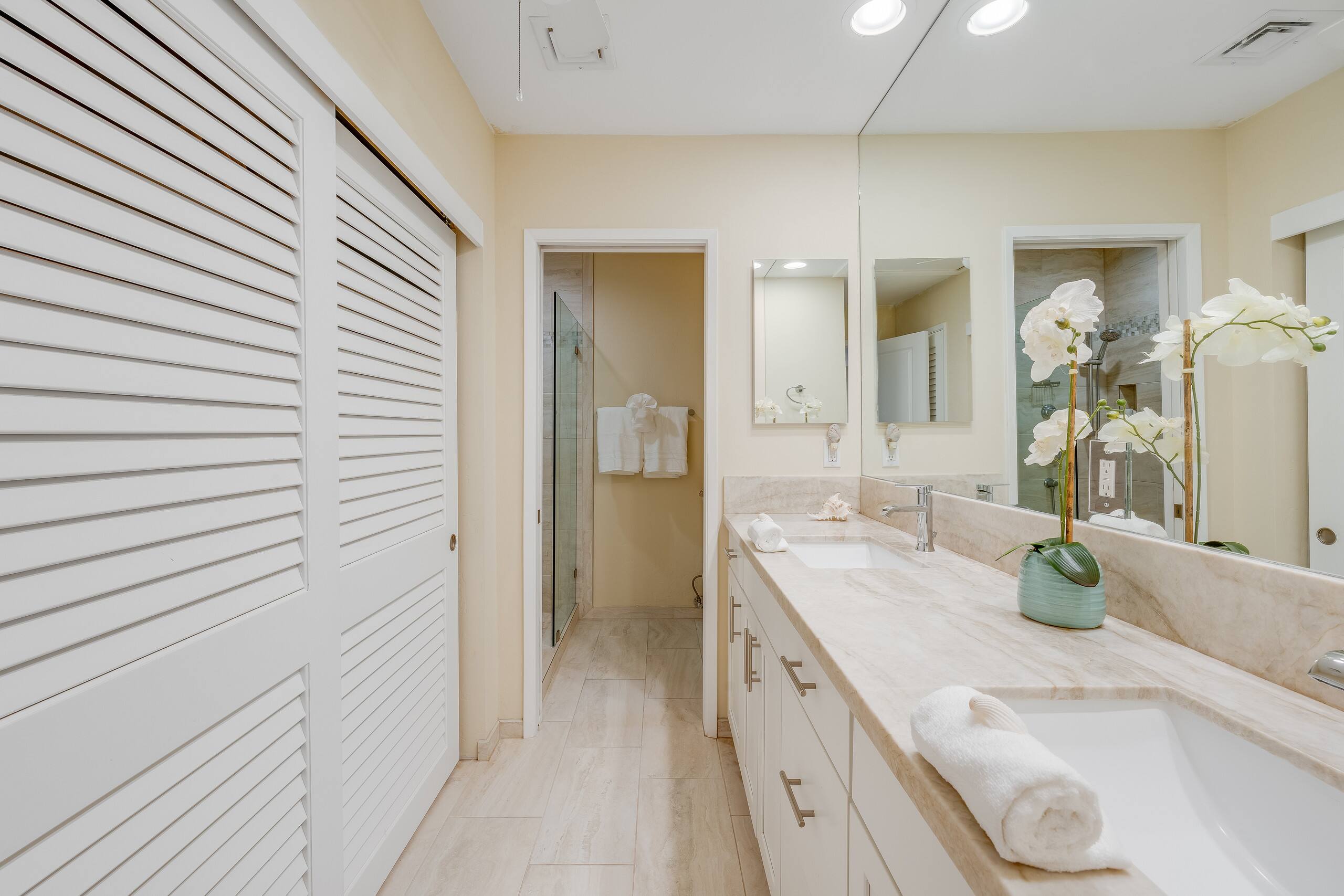Condo in Lahaina · ★4.91 · 2 bedrooms · 3 beds · 2 baths - Image 27