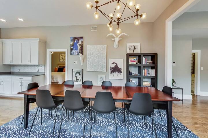 Lovely 4 Bedroom Spot located in Charming Old Town gallery image 4