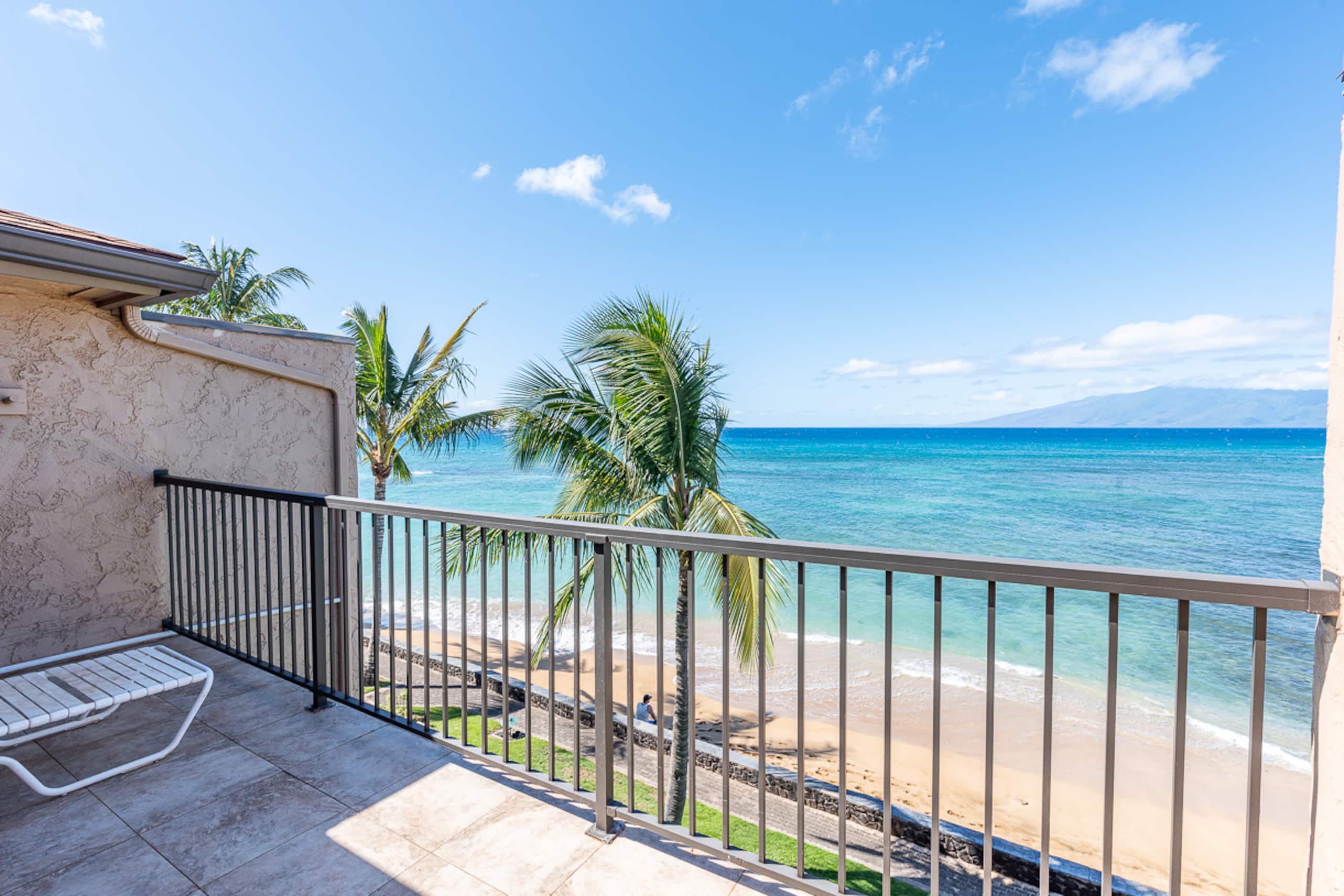 Condo in Lahaina · ★4.89 · 2 bedrooms · 3 beds · 2 private baths - Image 20