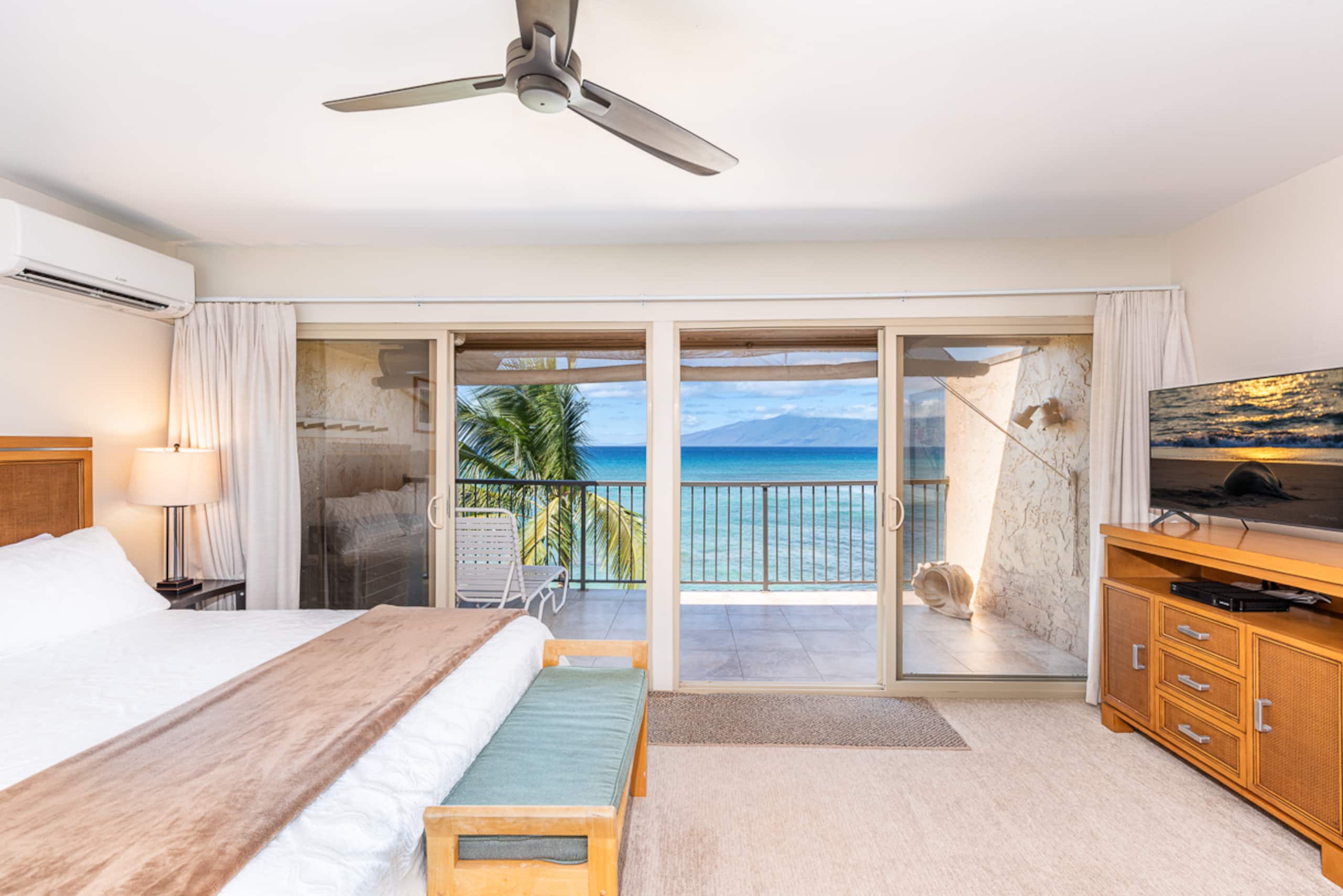 Condo in Lahaina · ★4.89 · 2 bedrooms · 3 beds · 2 private baths - Image 16