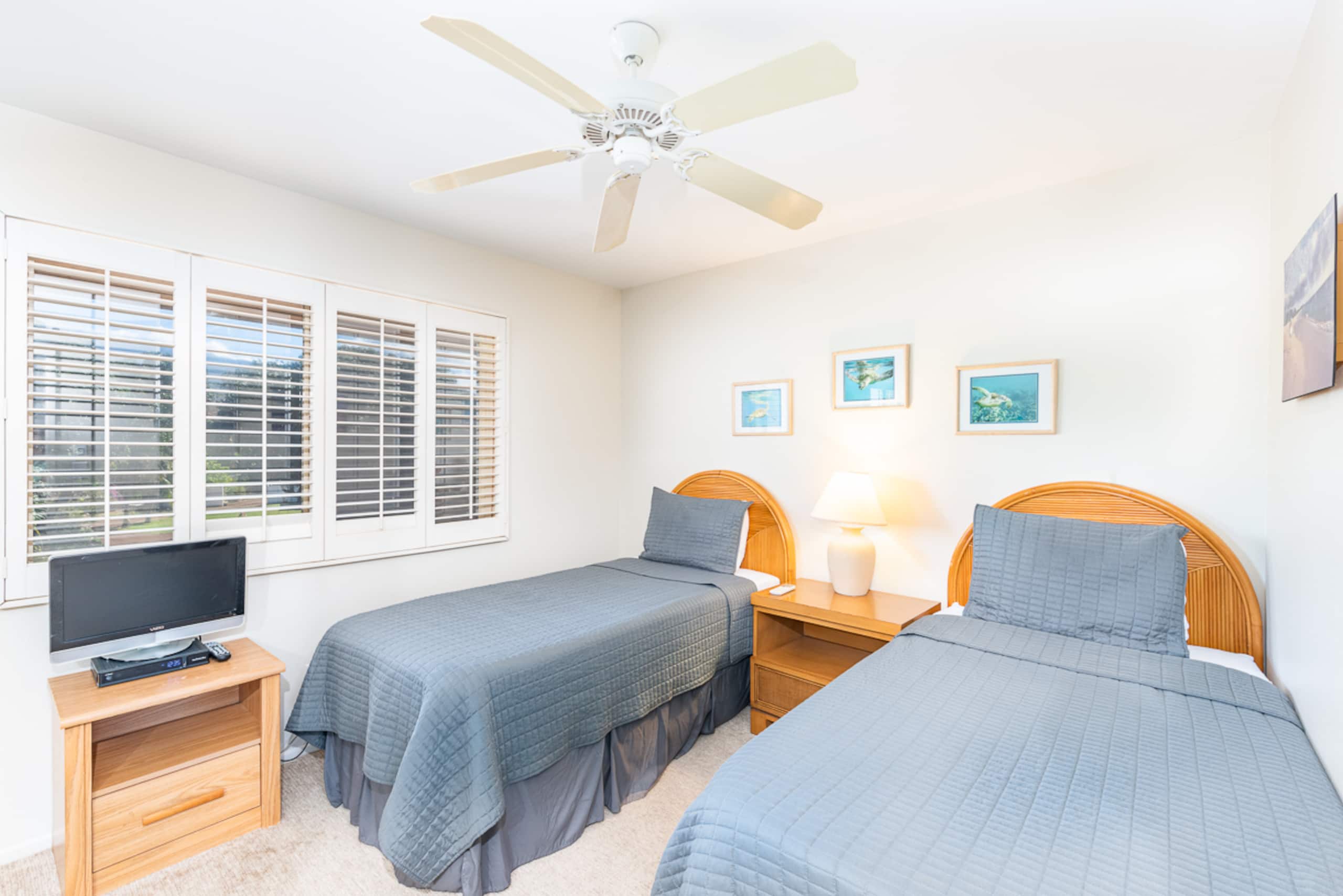Condo in Lahaina · ★4.89 · 2 bedrooms · 3 beds · 2 private baths - Image 25