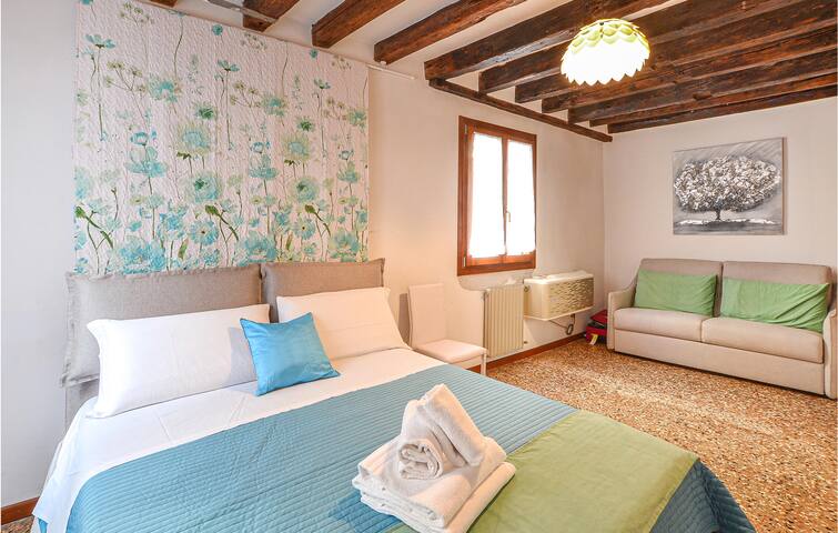 Lovely apartment in Venezia with WiFi gallery image 3