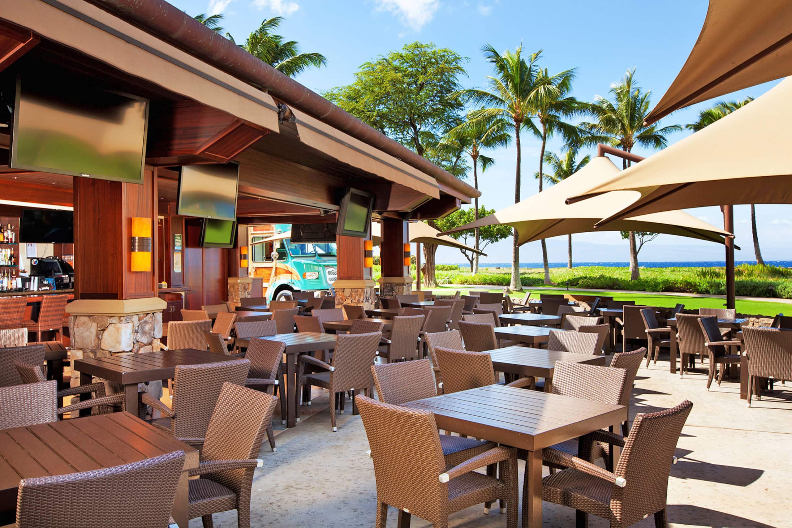 Condo in Lahaina · ★5.0 · 2 bedrooms · 4 beds · 2 private baths - Image 23