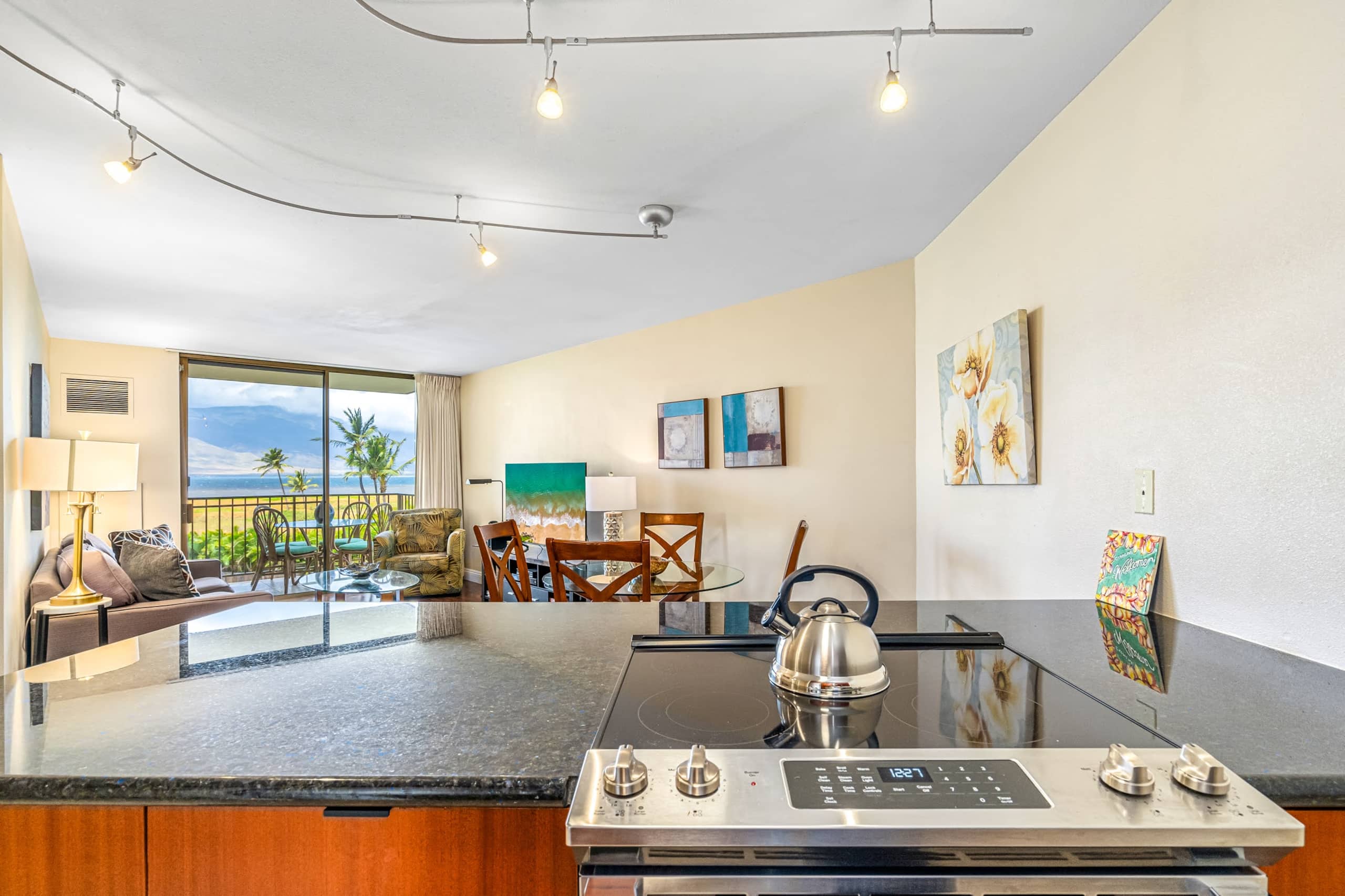 Condo in Kihei · ★4.75 · 1 bedroom · 2 beds · 1 shared bath - Image 13