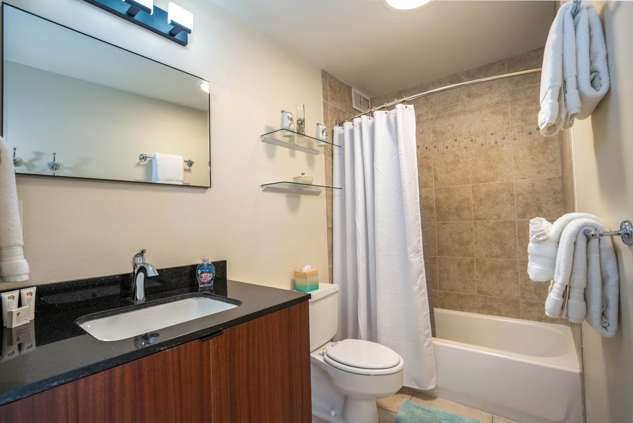 Condo in Kihei · ★4.75 · 1 bedroom · 2 beds · 1 shared bath - Image 23