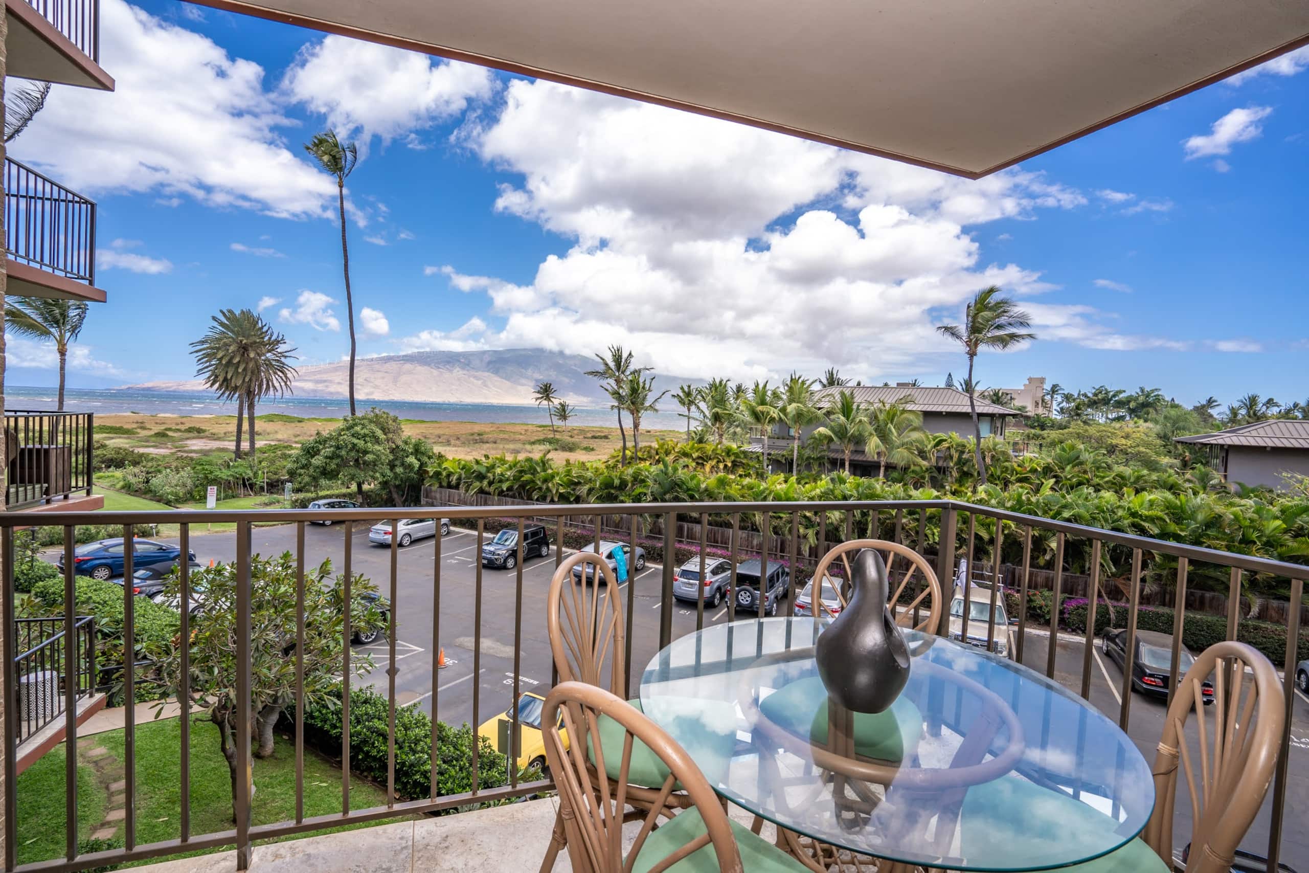 Condo in Kihei · ★4.75 · 1 bedroom · 2 beds · 1 shared bath - Image 4
