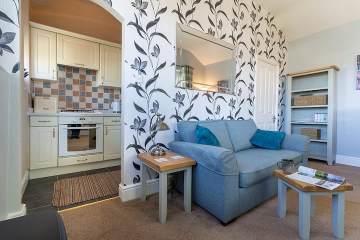 Annie's View, Spinnery Cottage, Windermere - Bowness-on-Windermere
