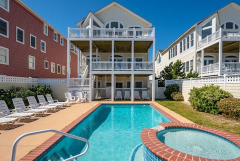 Imperial Palace Pool + Oceanfront + Pets Stay Free