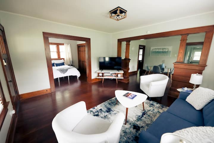 Charming 2br | King Bed • Firepit • 9 Min To Isu - Terre Haute, IN