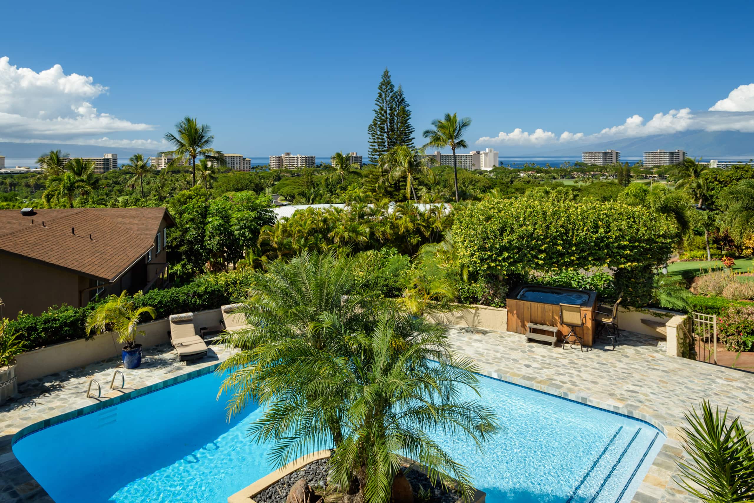 Home in Lahaina · ★4.85 · 5 bedrooms · 5 beds · 5.5 baths - Image 40