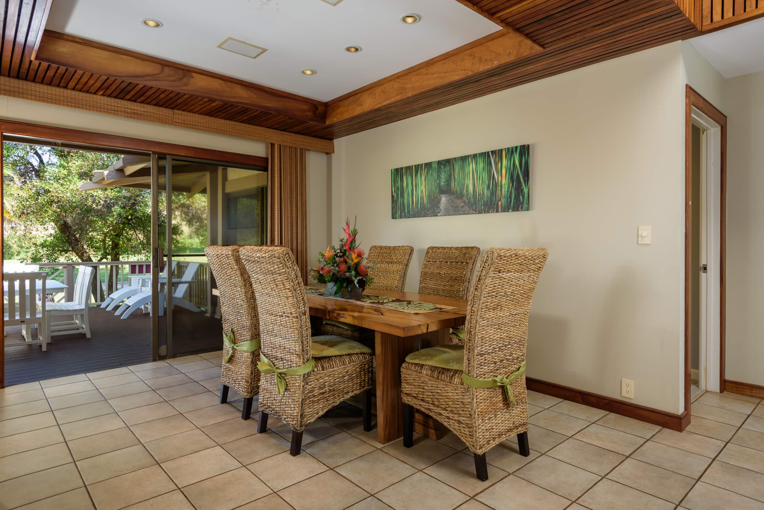 Home in Lahaina · ★4.85 · 5 bedrooms · 5 beds · 5.5 baths - Image 8
