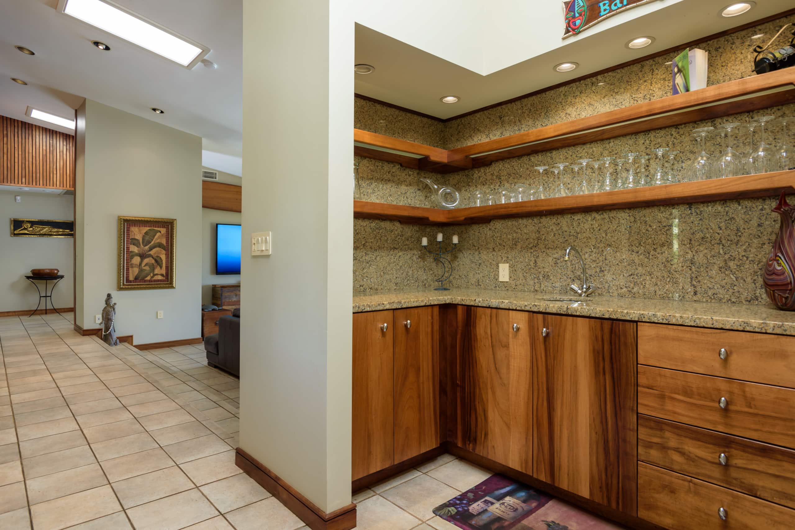Home in Lahaina · ★4.85 · 5 bedrooms · 5 beds · 5.5 baths - Image 6