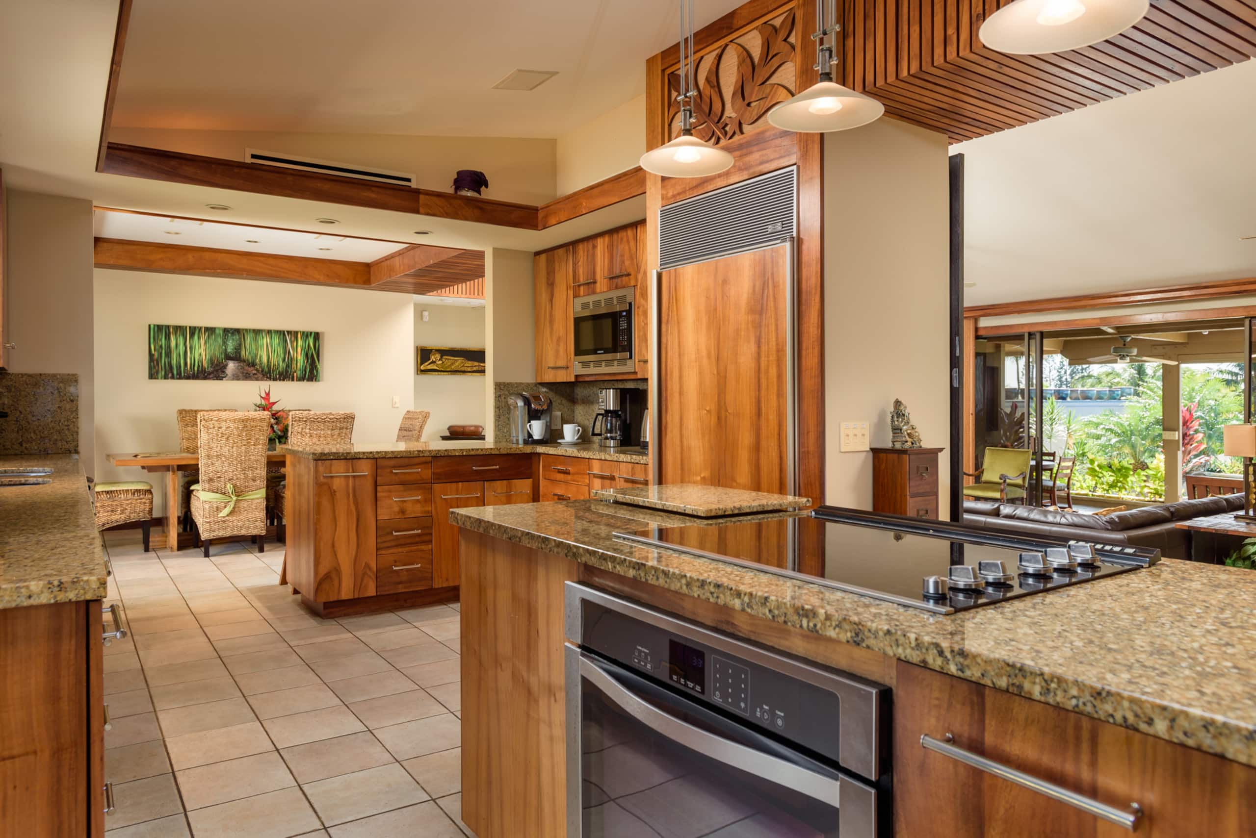 Home in Lahaina · ★4.85 · 5 bedrooms · 5 beds · 5.5 baths - Image 5