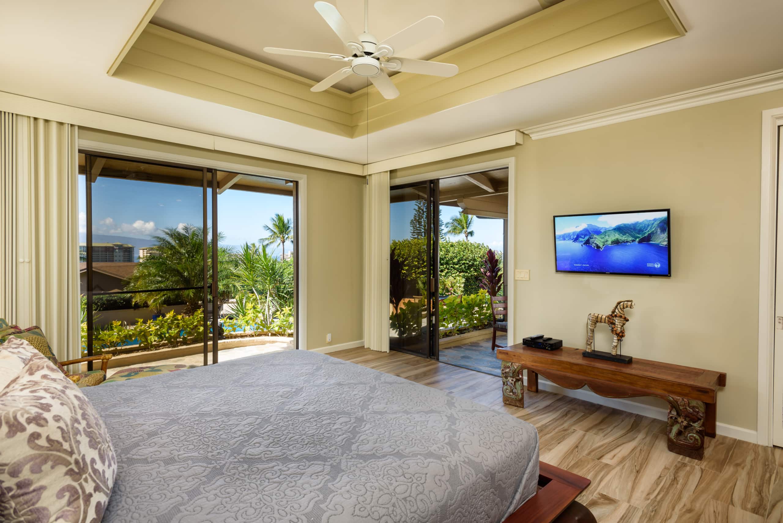 Home in Lahaina · ★4.85 · 5 bedrooms · 5 beds · 5.5 baths - Image 10