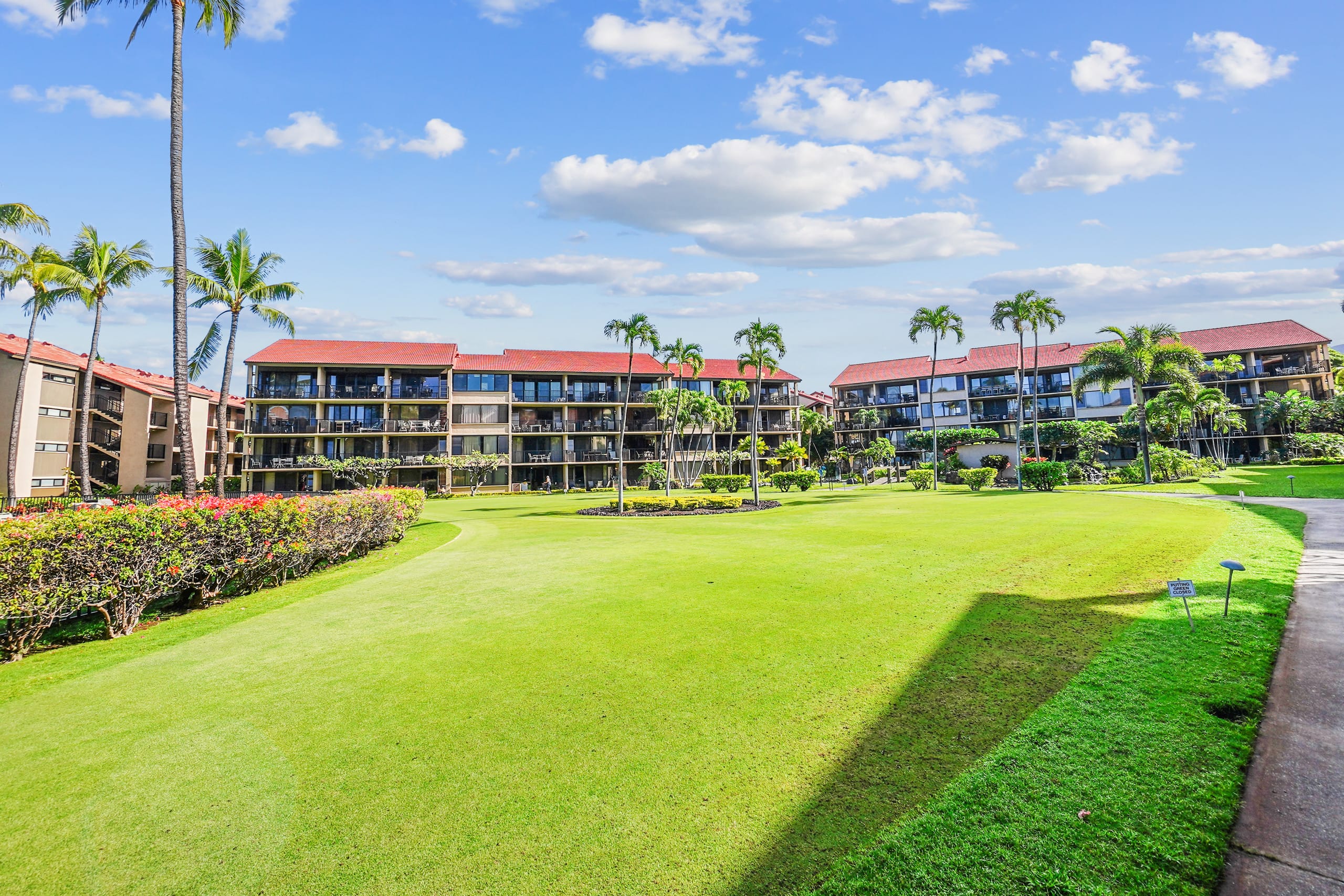 Home in Lahaina · ★4.71 · 2 bedrooms · 3 beds · 2 private baths - Image 29