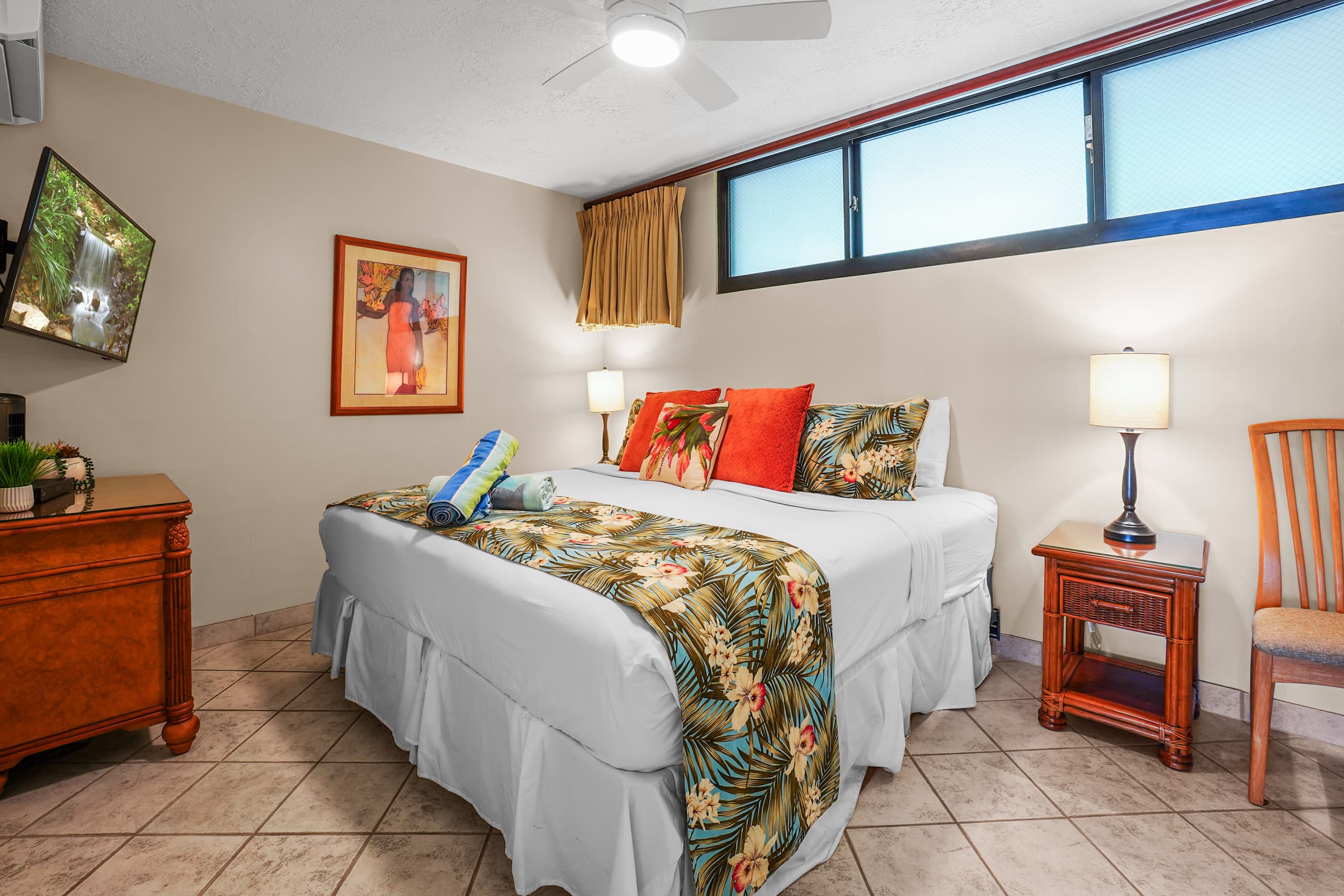 Home in Lahaina · ★4.71 · 2 bedrooms · 3 beds · 2 private baths - Image 2