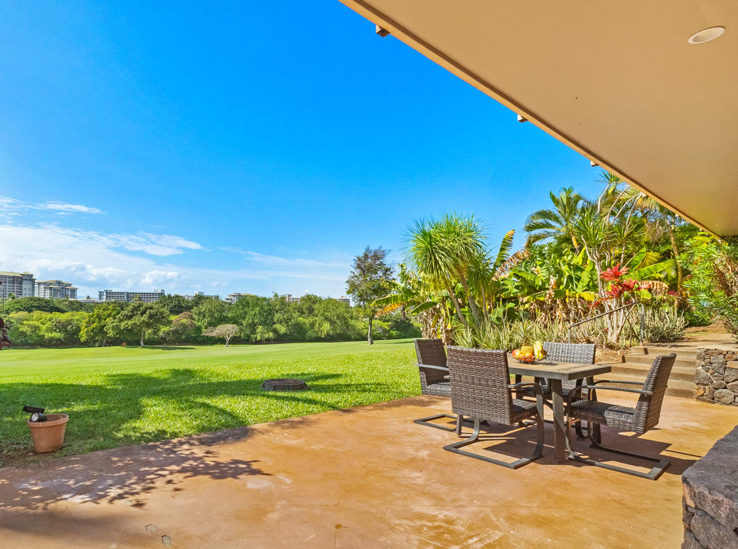 Home in Lahaina · ★4.83 · 6 bedrooms · 9 beds · 3 baths - Image 38
