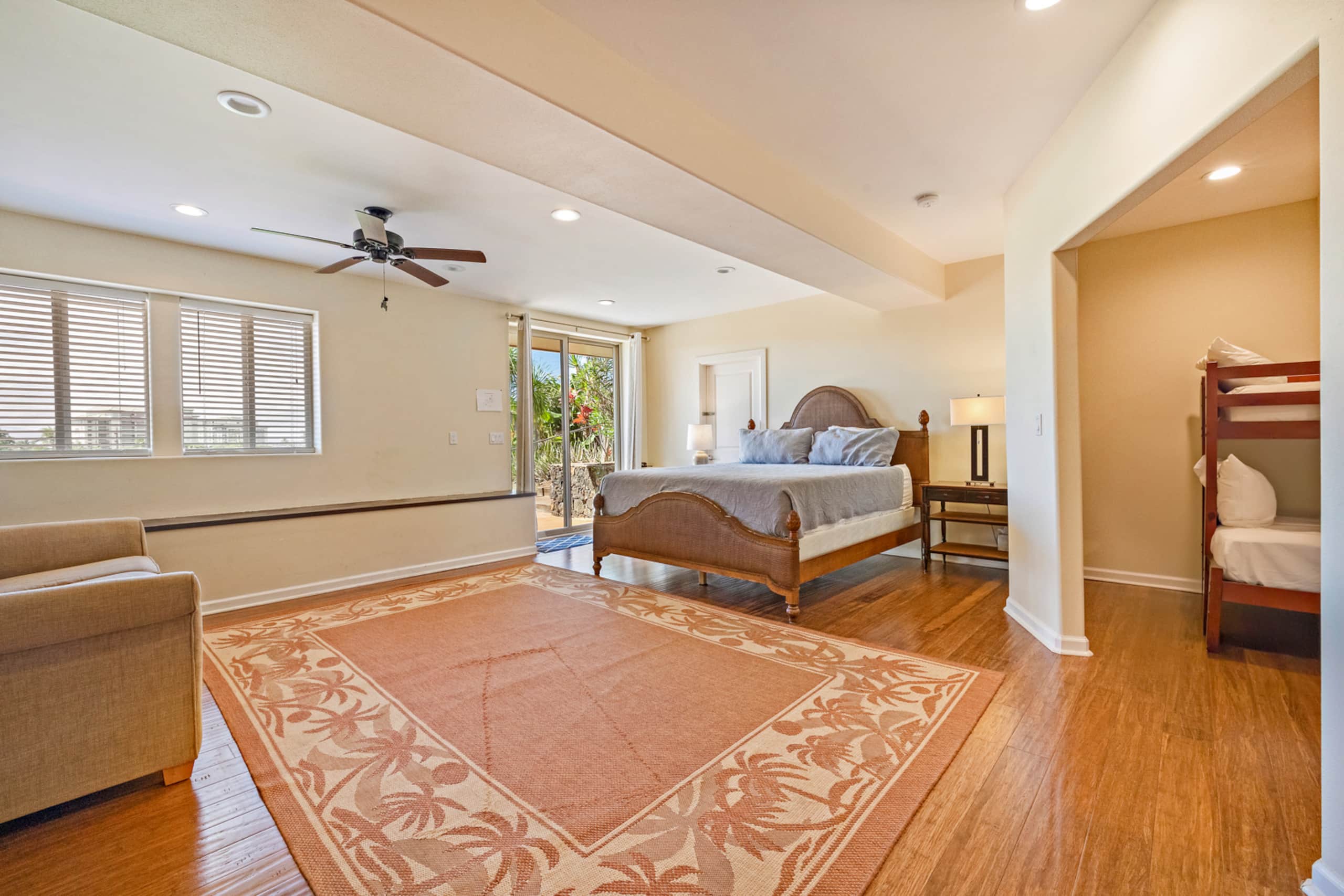 Home in Lahaina · ★4.83 · 6 bedrooms · 9 beds · 3 baths - Image 28