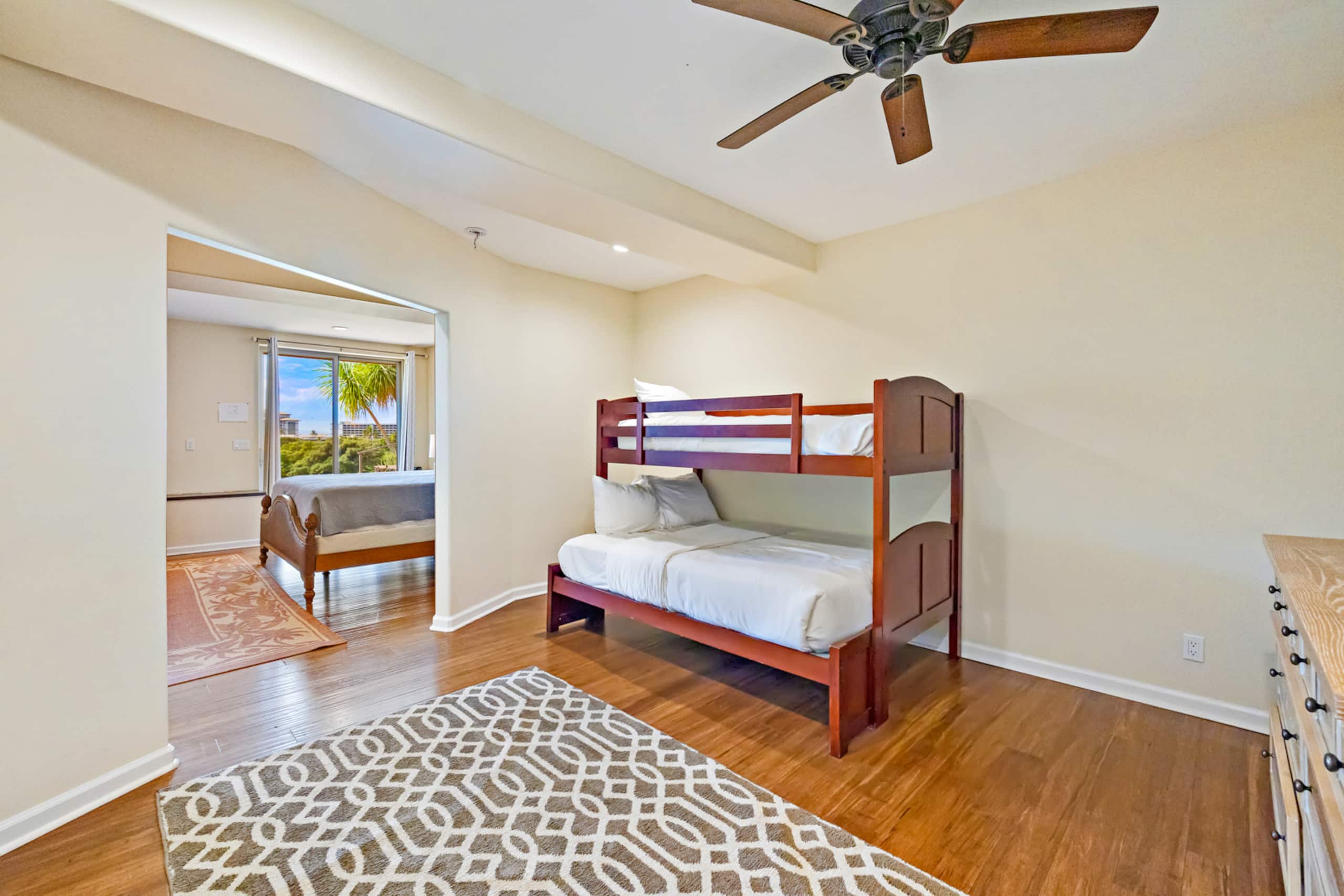 Home in Lahaina · ★4.83 · 6 bedrooms · 9 beds · 3 baths - Image 26