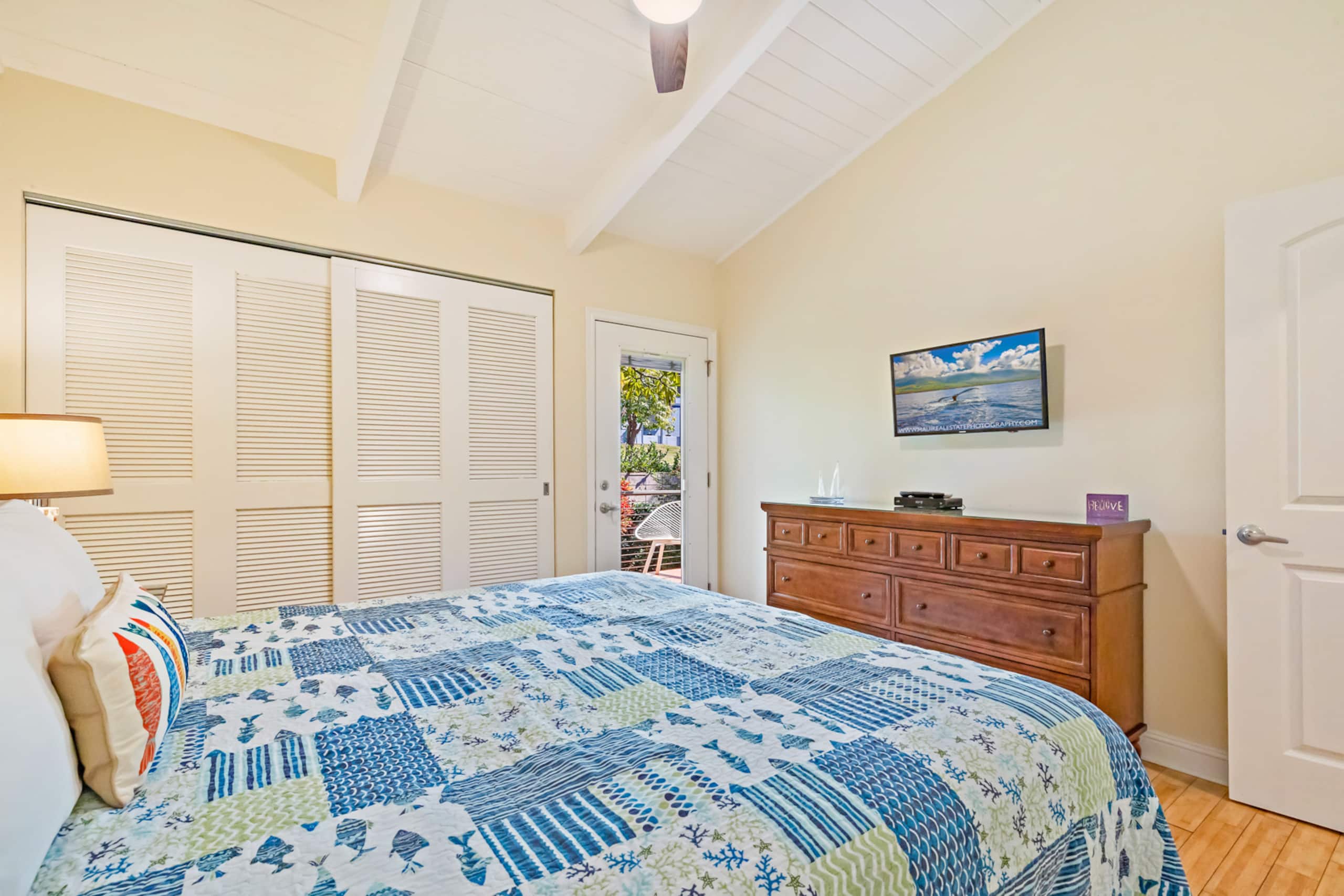 Home in Lahaina · ★4.83 · 6 bedrooms · 9 beds · 3 baths - Image 19