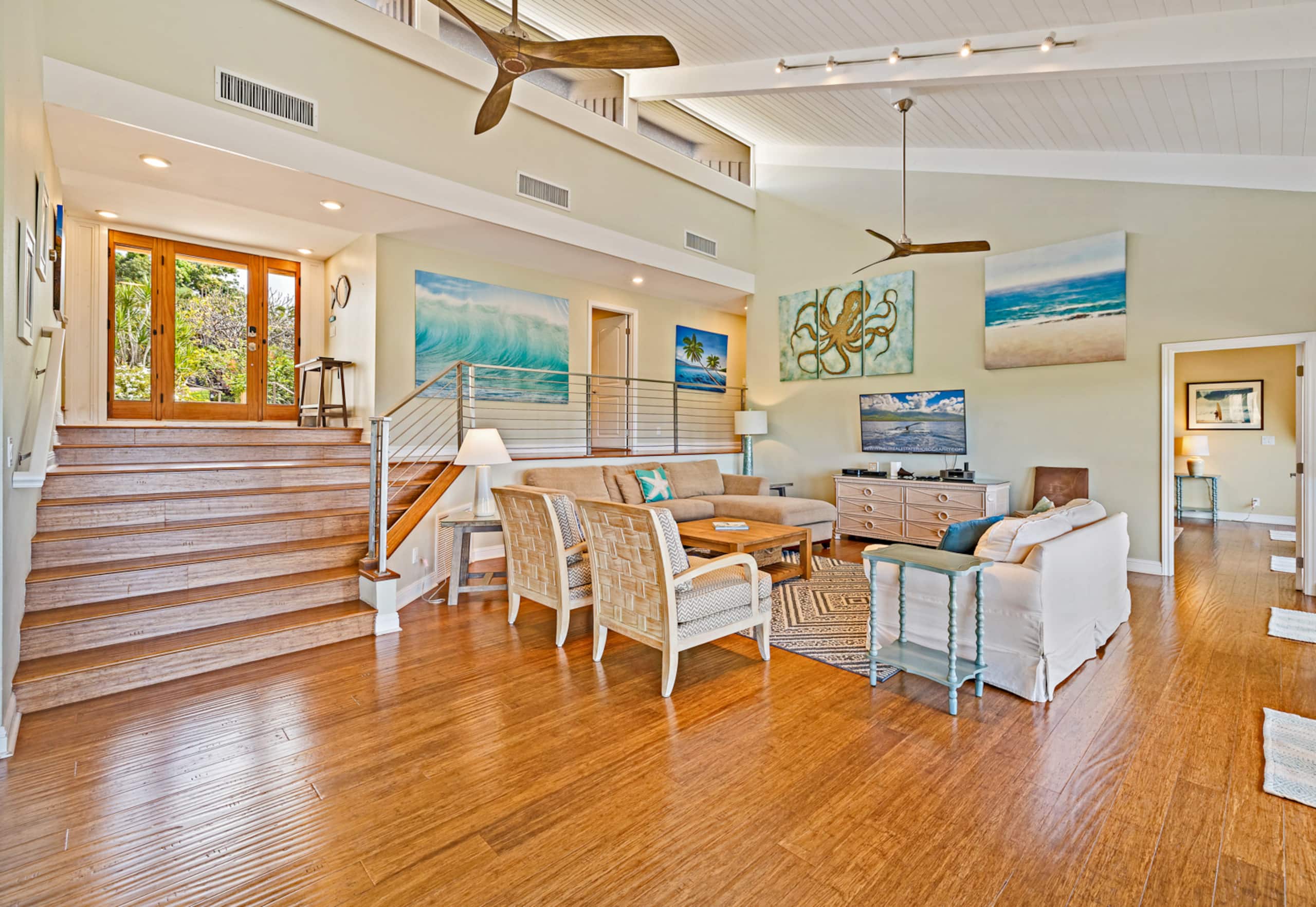 Home in Lahaina · ★4.83 · 6 bedrooms · 9 beds · 3 baths - Image 4