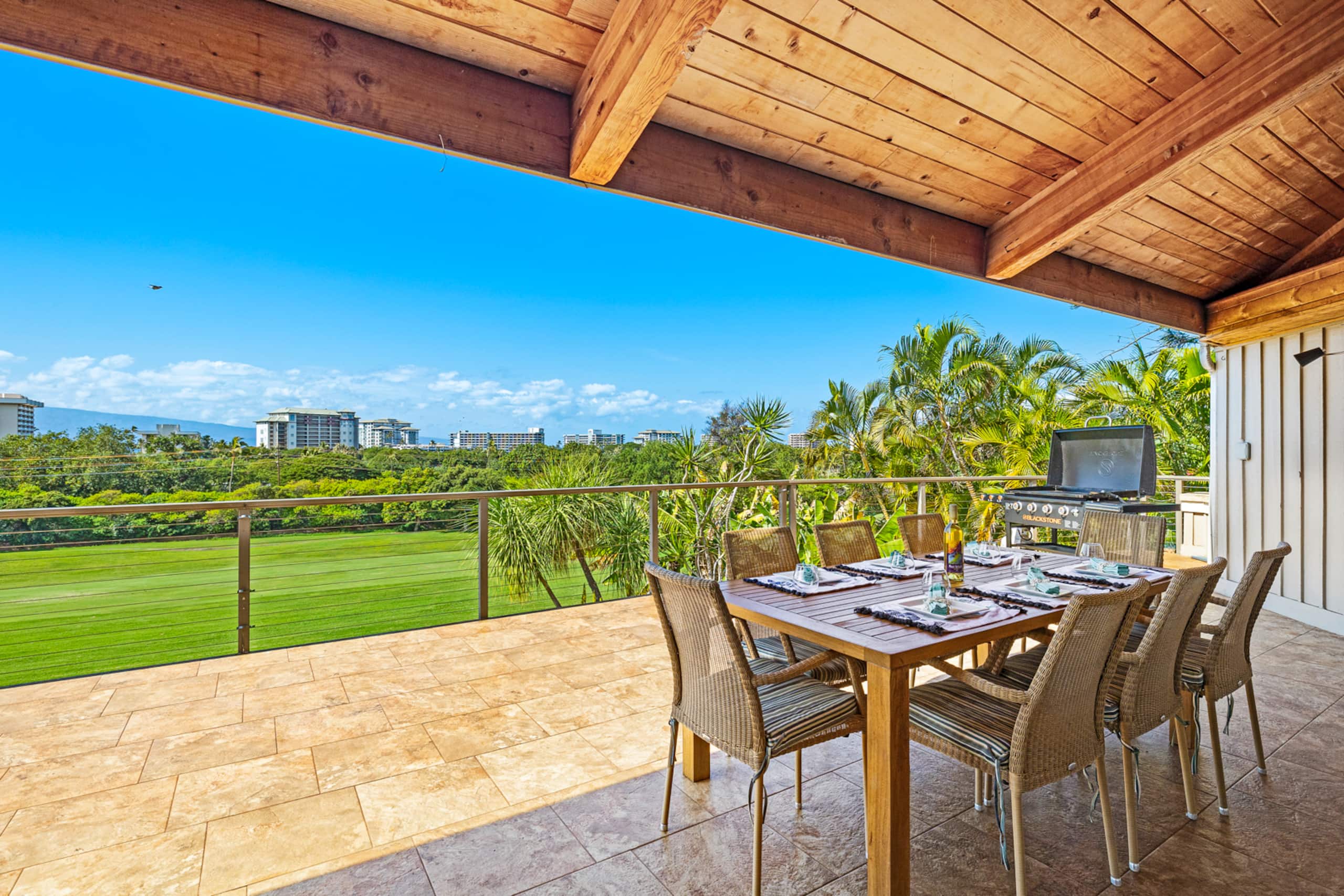 Home in Lahaina · ★4.83 · 6 bedrooms · 9 beds · 3 baths - Image 43