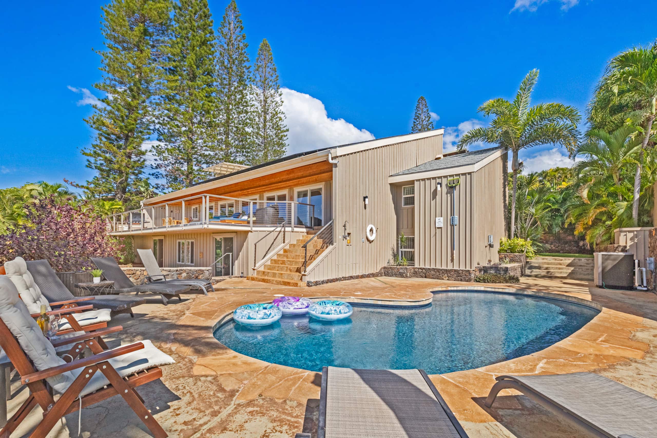 Home in Lahaina · ★4.83 · 6 bedrooms · 9 beds · 3 baths - Image 58