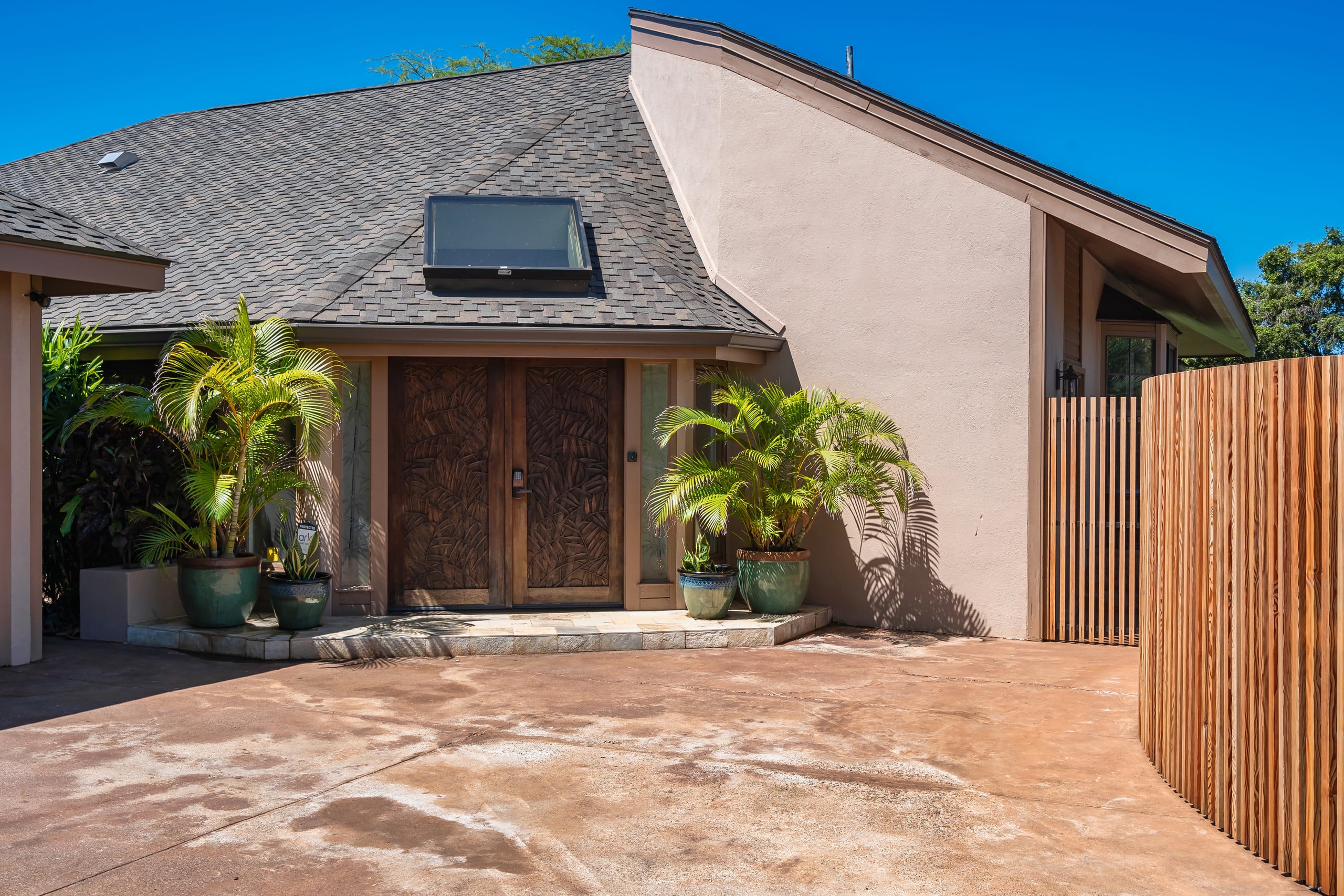 Home in Lahaina · ★4.86 · 3 bedrooms · 4 beds · 2 baths - Image 50