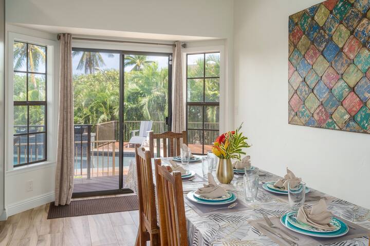 Walk to Kaanapali Beach – New Pool – Luxury Home gallery image 4