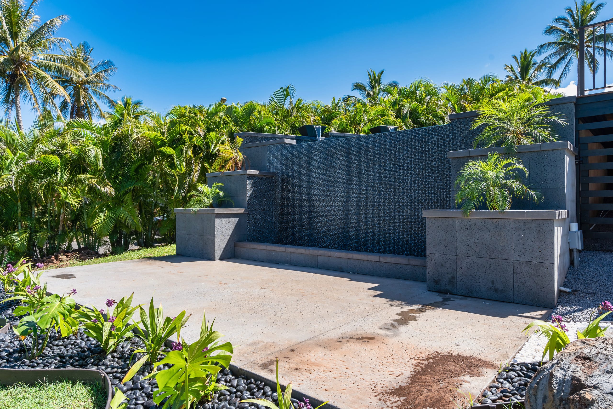 Home in Lahaina · ★4.86 · 3 bedrooms · 4 beds · 2 baths - Image 52