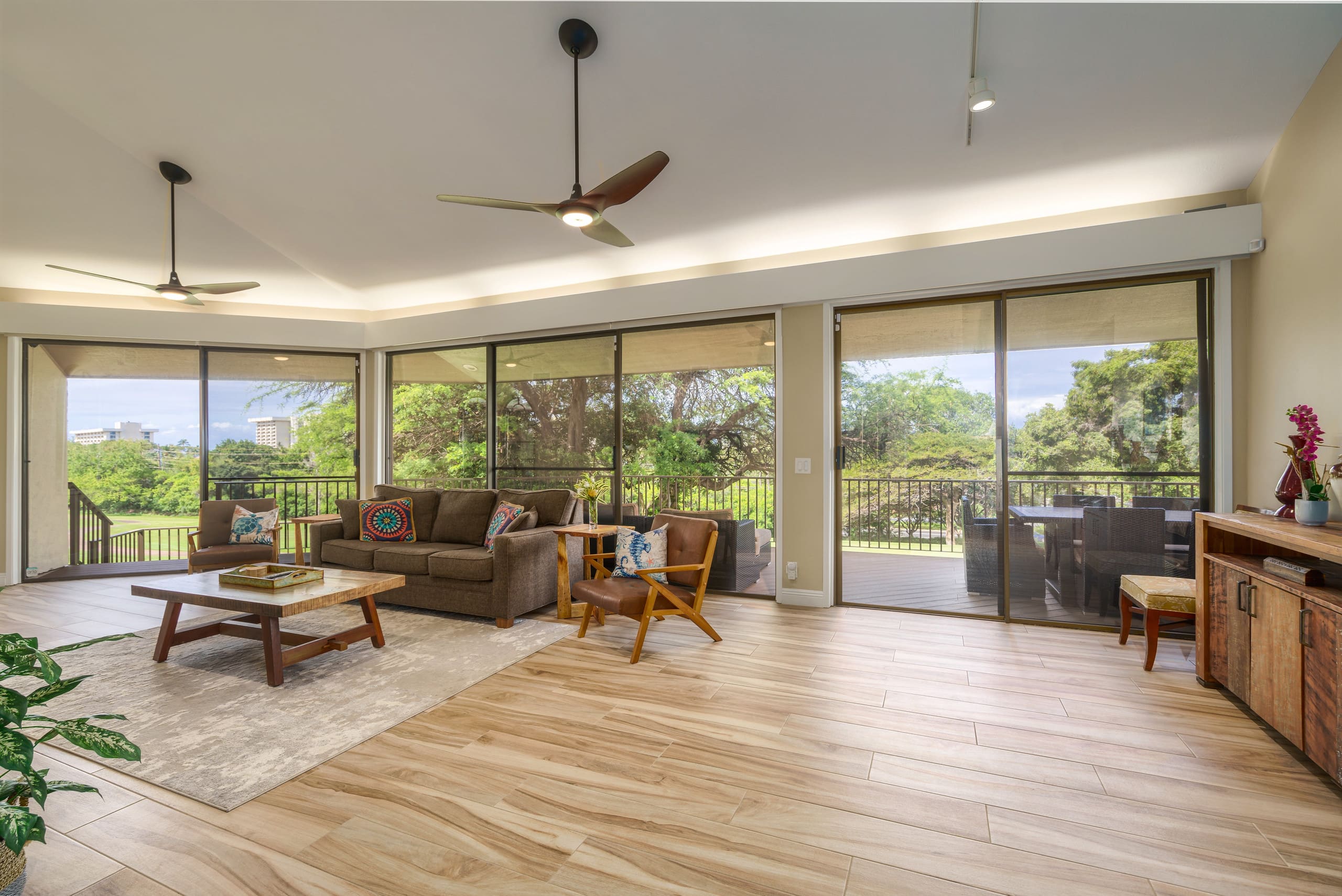 Home in Lahaina · ★4.86 · 3 bedrooms · 4 beds · 2 baths - Image 3
