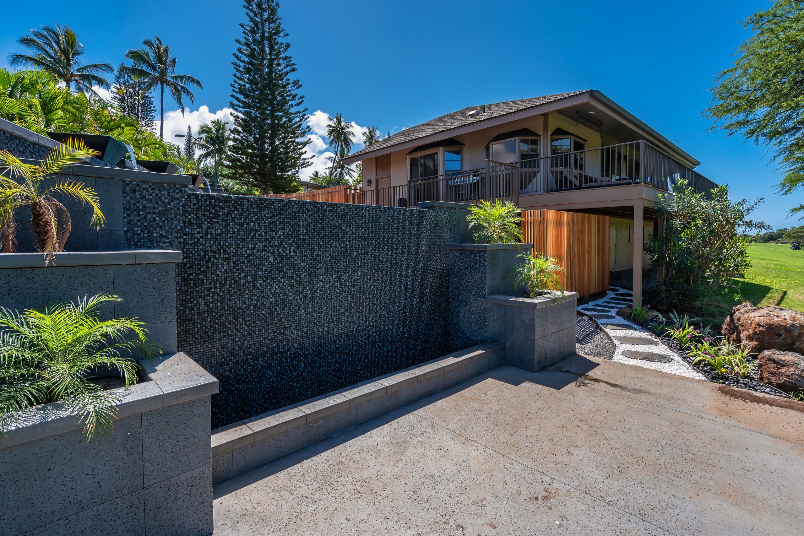Home in Lahaina · ★4.86 · 3 bedrooms · 4 beds · 2 baths - Image 51