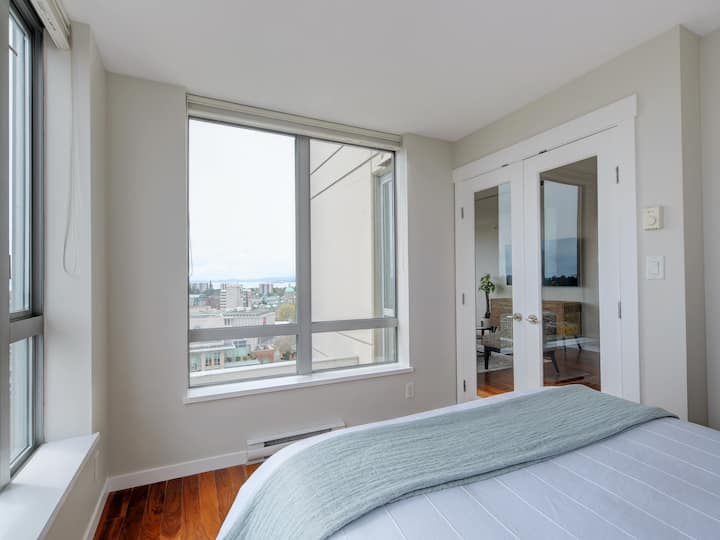 ห้องนอนผู้เข้าพักพร้อมวิวสวยงาม