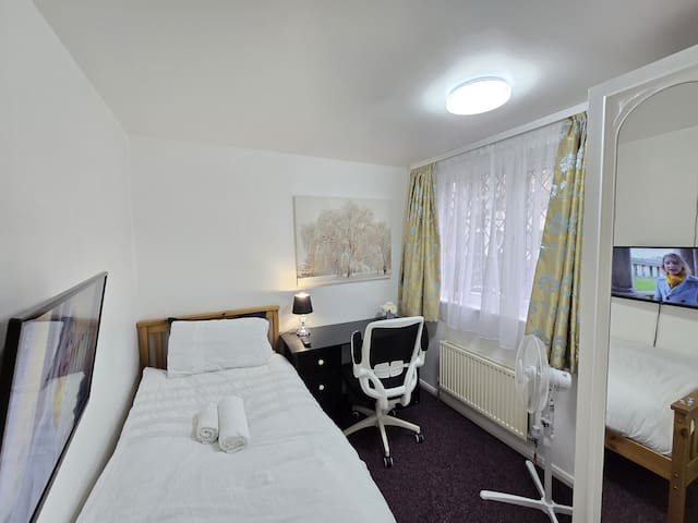 Live Amazing Ltd managed Airbnb listing 2