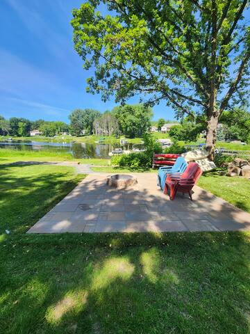 Terryll Bayside Lake Home | Dock, Kayaks, Firepit! gallery image 3