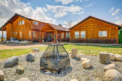 Private Clark Ranch Retreat w/ Mountain Views!