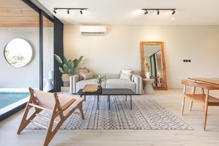 Spacious Luxury Apt With Private Pool | Central - Canggu