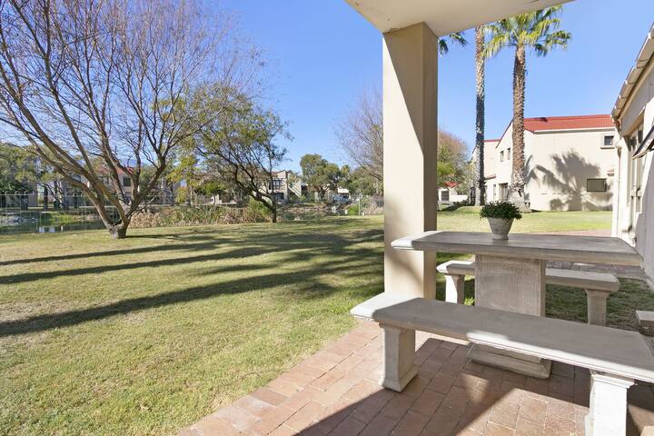 Laguna Beach B8 gallery image 5